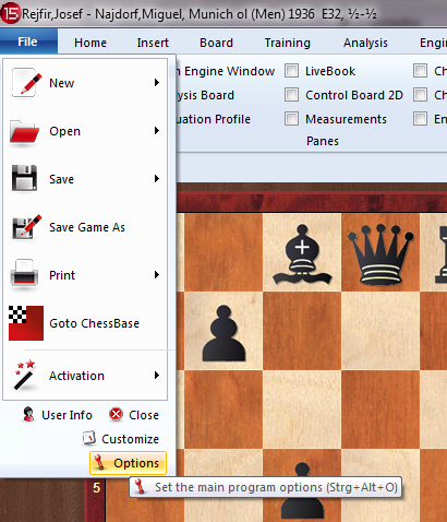 The “Compare” chess analysis function in Fritz 13